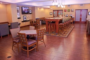 thumbnail: Restaurant