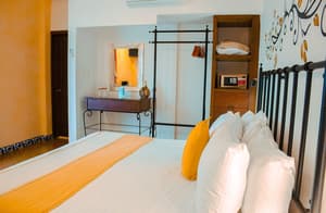 thumbnail: Room