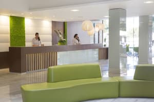 thumbnail: Reception