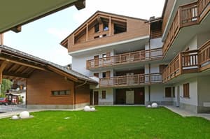 thumbnail: General view