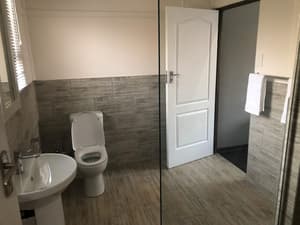 thumbnail: Bathroom shower