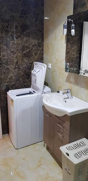 thumbnail: Bathroom amenities