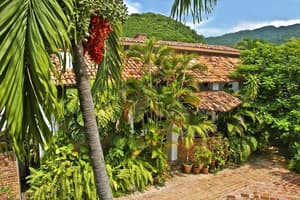 thumbnail: Front of property