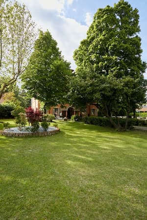 thumbnail: Garden