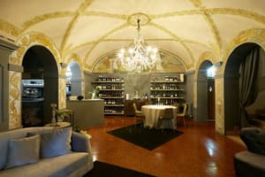 thumbnail: Interior