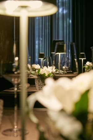 thumbnail: Restaurant