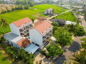 thumbnail: Exterior