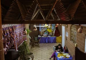 thumbnail: Dining