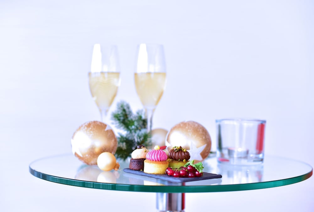 Room service - dining