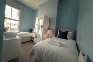 thumbnail: Room