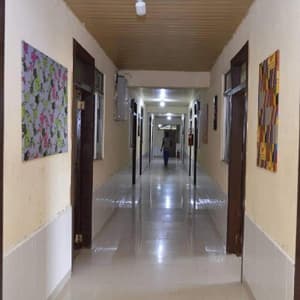thumbnail: Hallway