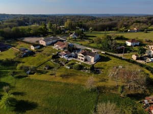 thumbnail: Property grounds