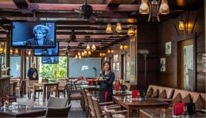 thumbnail: Concierge desk