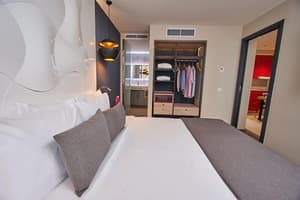 thumbnail: Room