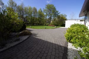 thumbnail: Property grounds