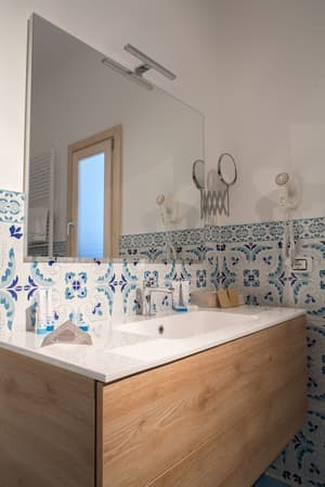 thumbnail: Bathroom sink