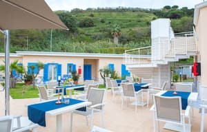 thumbnail: Terrace/patio
