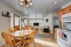 thumbnail: In-room dining