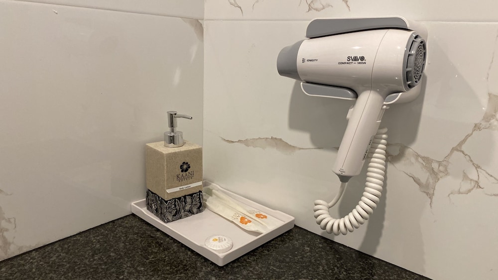Bathroom amenities