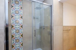 thumbnail: Bathroom shower
