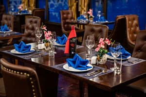 thumbnail: Restaurant