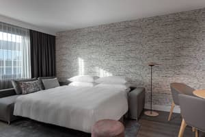 thumbnail: Lounge