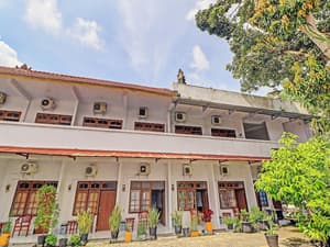 thumbnail: Exterior