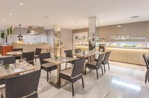 thumbnail: Breakfast area