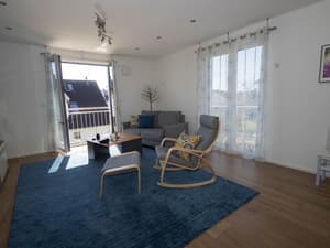 thumbnail: Living area