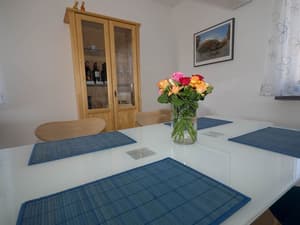 thumbnail: In-room dining