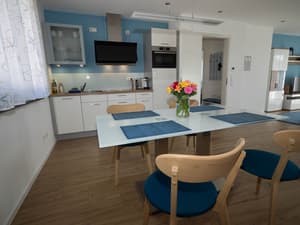 thumbnail: In-room dining