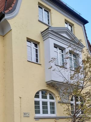 thumbnail: Front of property