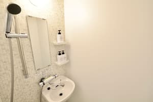thumbnail: Bathroom sink