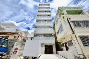 thumbnail: Exterior