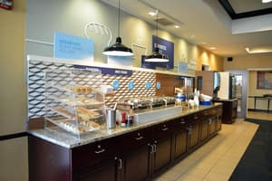 thumbnail: Breakfast area