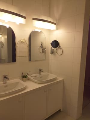 thumbnail: Bathroom sink