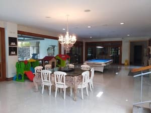thumbnail: Interior