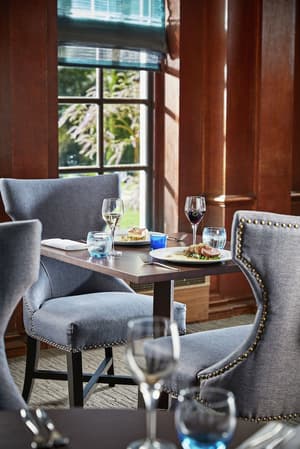 thumbnail: Restaurant