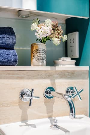 thumbnail: Bathroom sink