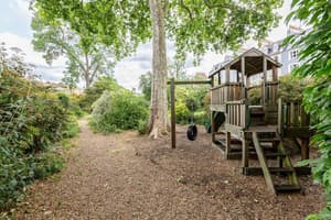 thumbnail: Children's play area - outdoor