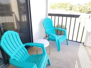 thumbnail: Balcony