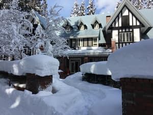thumbnail: Front of property