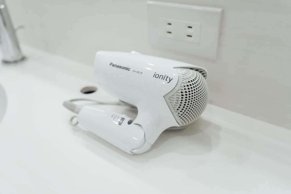 Bathroom amenities