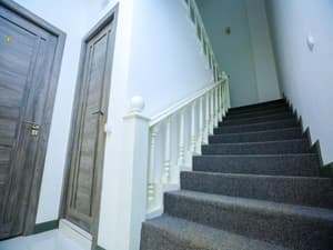 thumbnail: Staircase