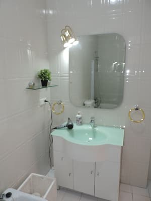 thumbnail: Interior entrance
