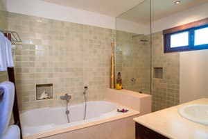 thumbnail: In-room dining