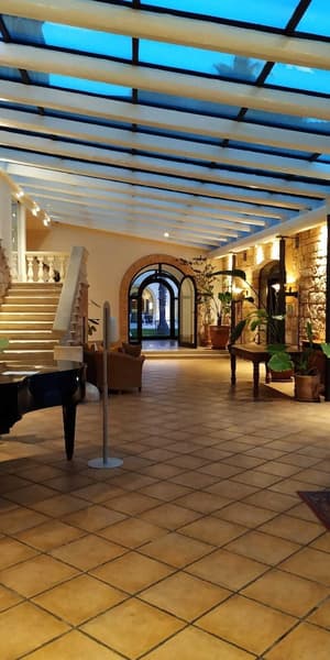 thumbnail: Interior