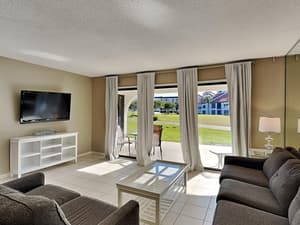 thumbnail: Living area