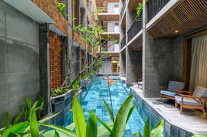 thumbnail: Outdoor pool