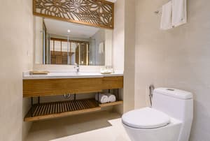 thumbnail: Bathroom